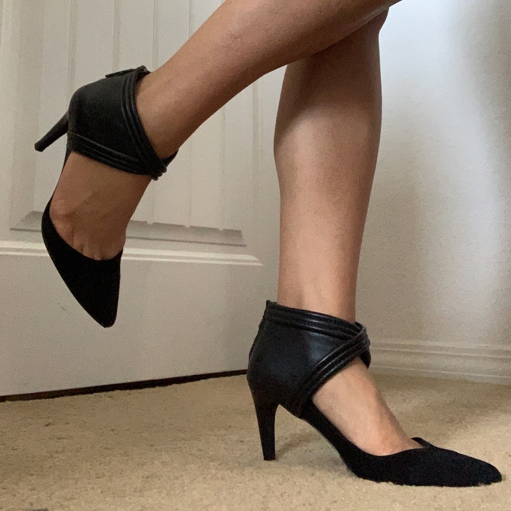 Joe’s suede and leather pumps